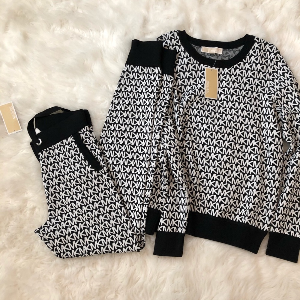 Micheal Kors jogging suit